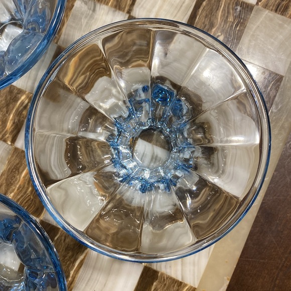 Vintage Blue Glass(s) Ice Cream Desert Bowl Dish Vase 3.5 in tall x 4.75 in wide - Picture 5 of 8